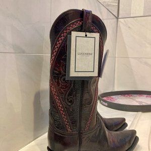 LUCCHESE WOMEN'S DARLENE BLACK CHERRY GOAT BOOT - N4788